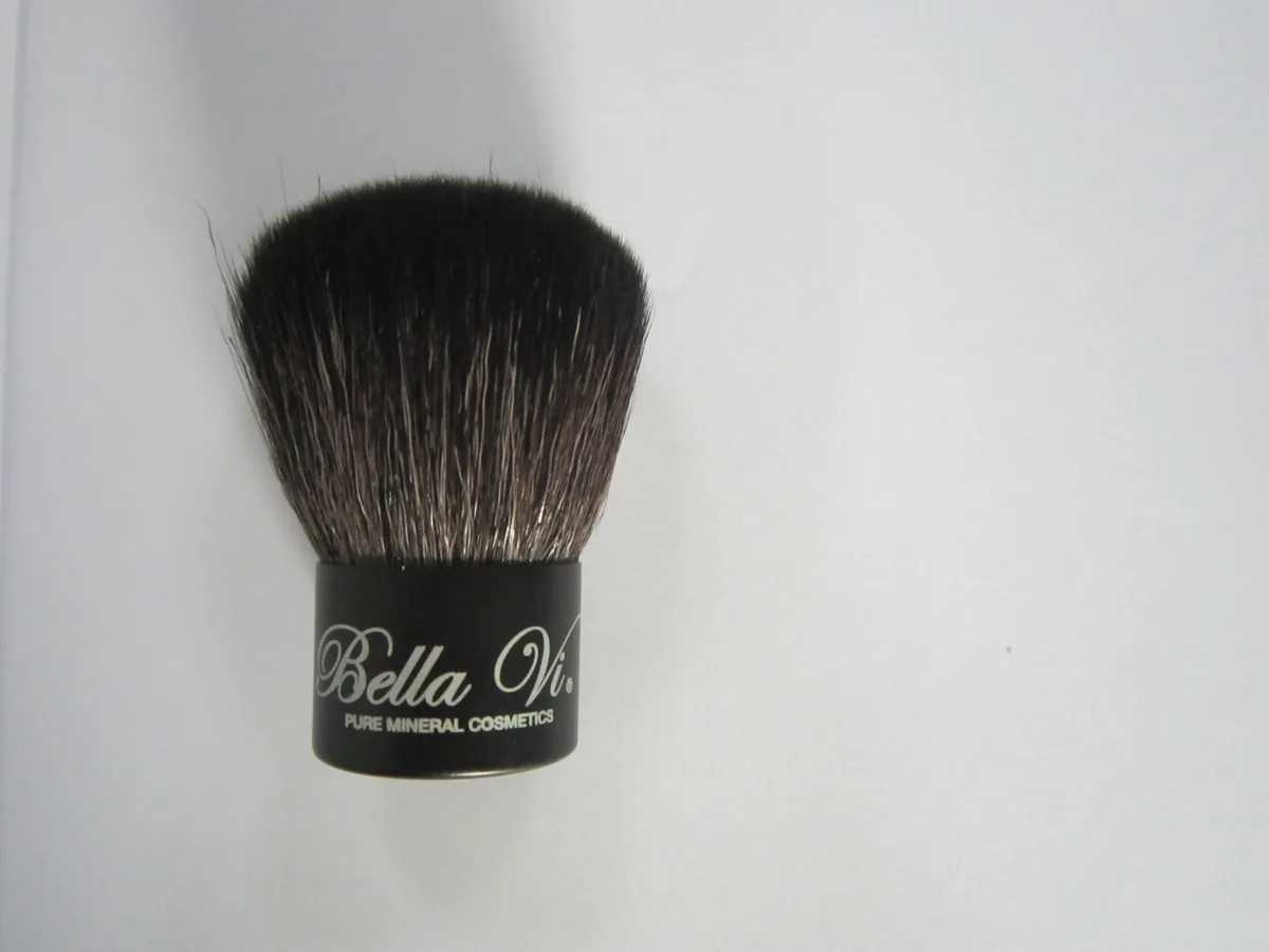 Goat hair kabuki brush
