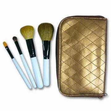 Portable Cosmetic Brush Set of 4